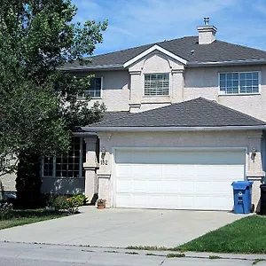 Brother Li Homestay Calgary